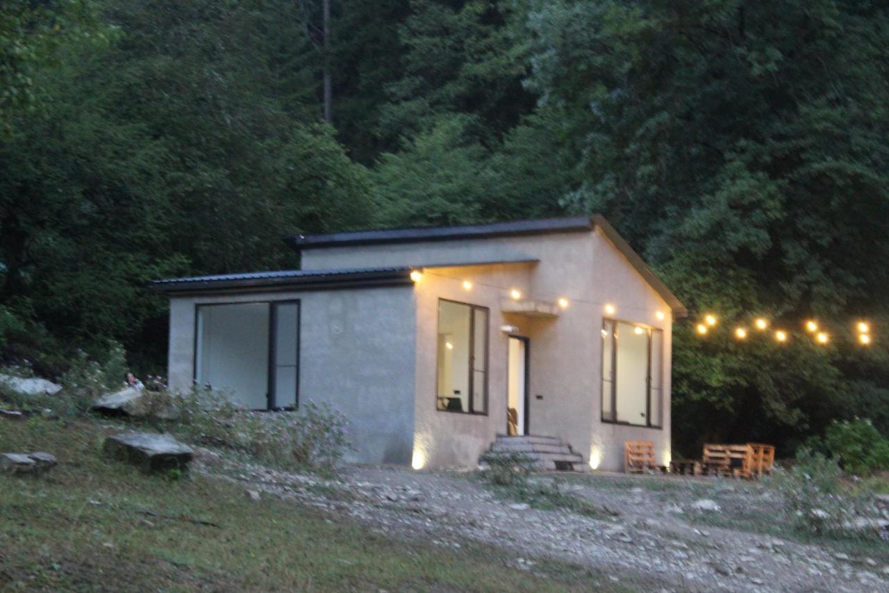 Cozy House In The Forest Bordzjomi Buitenkant foto