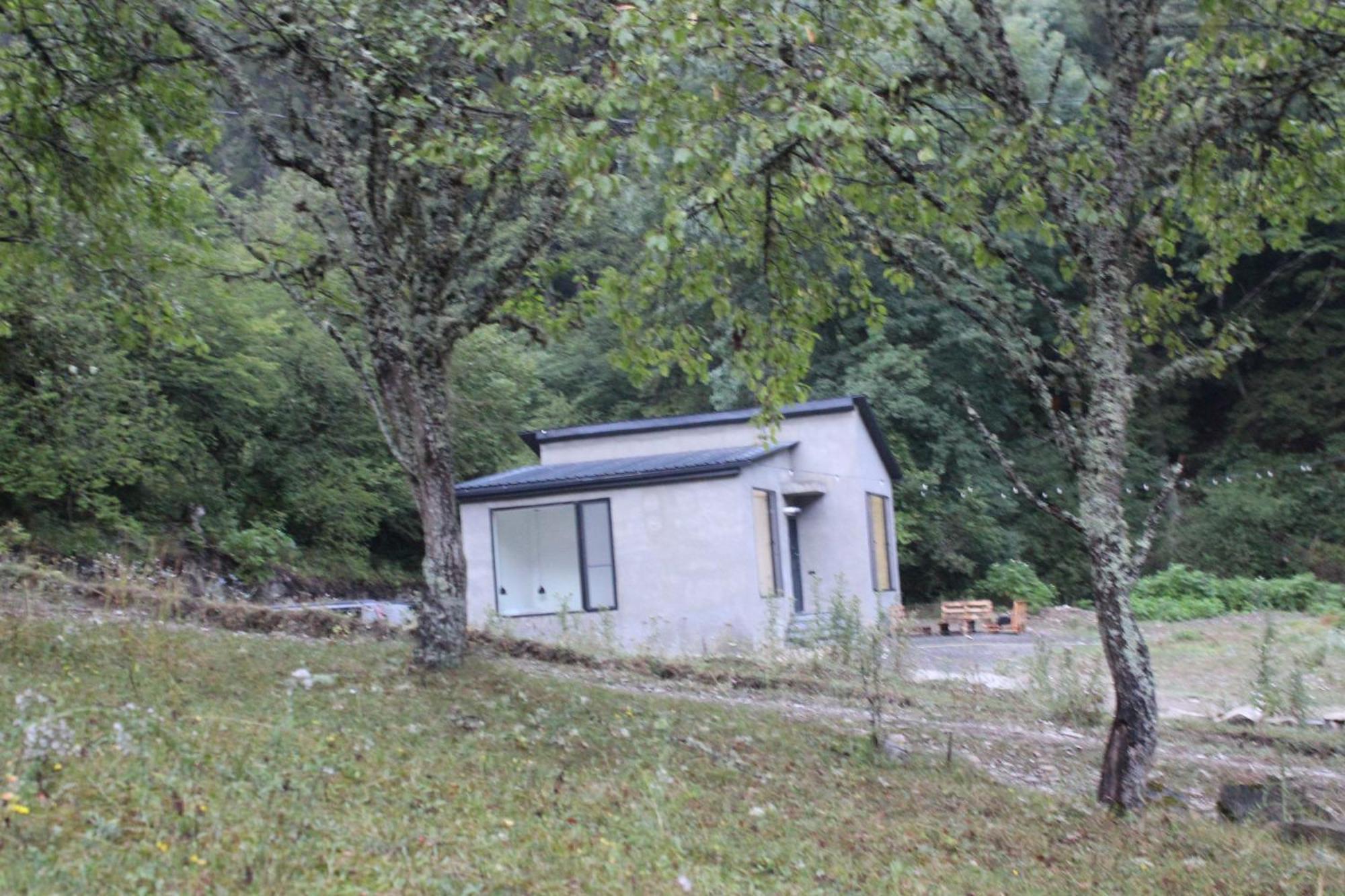 Cozy House In The Forest Bordzjomi Buitenkant foto